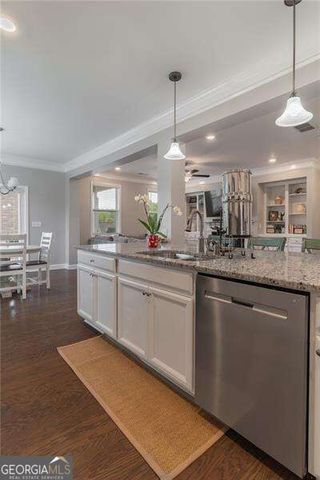 301 Cochin Drive, Woodstock, GA 30188