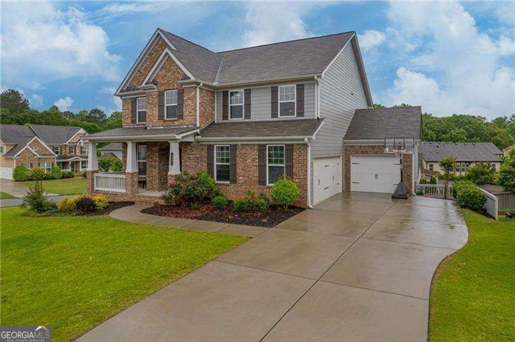 301 Cochin Drive, Woodstock, GA 30188