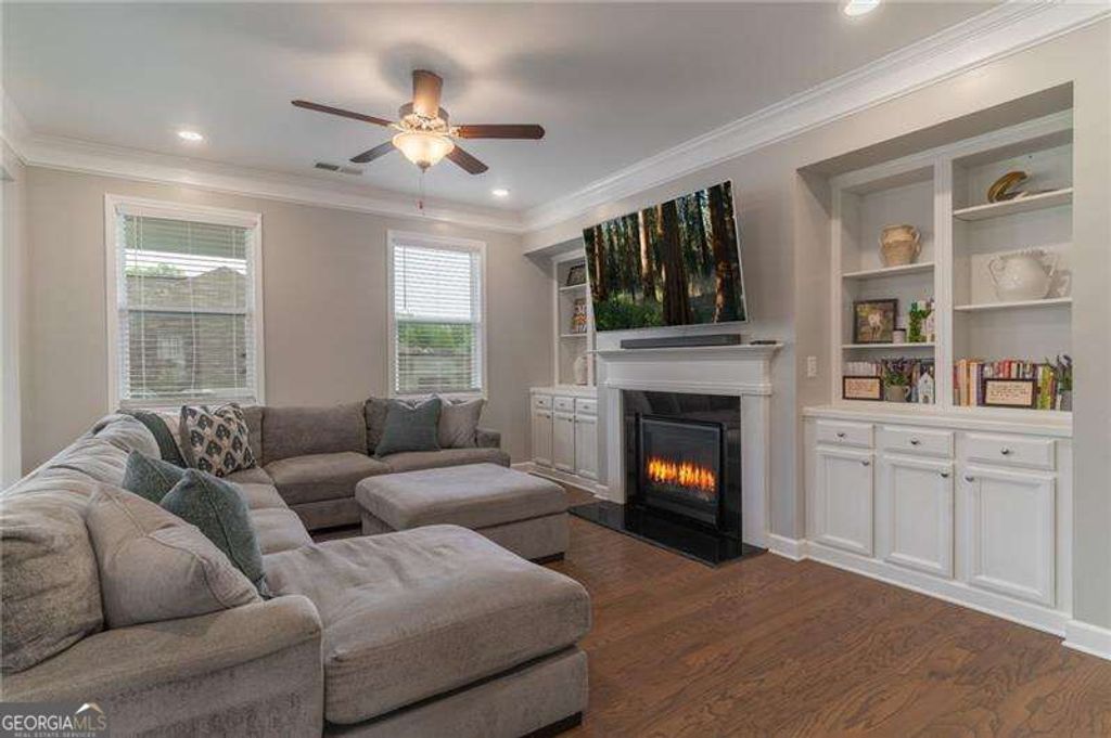 301 Cochin Drive, Woodstock, GA 30188 — photo 3