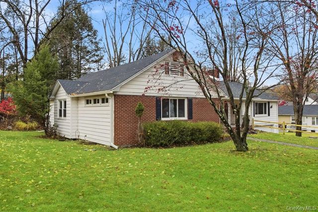 3 Lake Drive, Ellenville, NY 12428