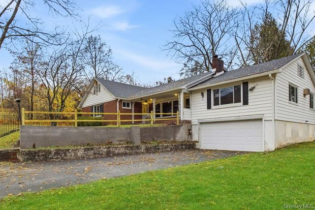 3 Lake Drive, Ellenville, NY 12428