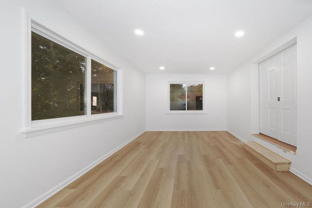 3 Lake Drive, Ellenville, NY 12428