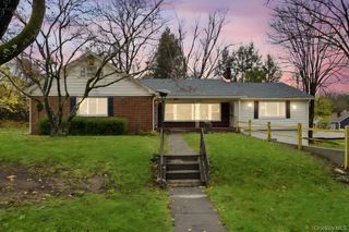 3 Lake Drive, Ellenville, NY 12428