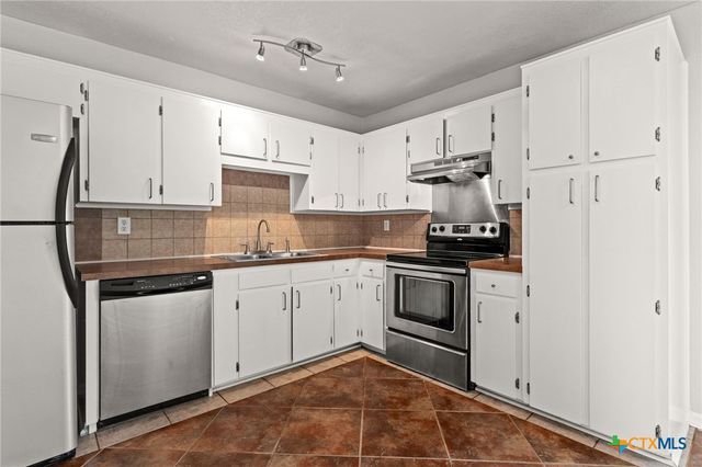 708 N 19th Street, Copperas Cove, TX 76522