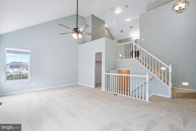 2557 JAMES MONROE CIR, Herndon, VA 20171