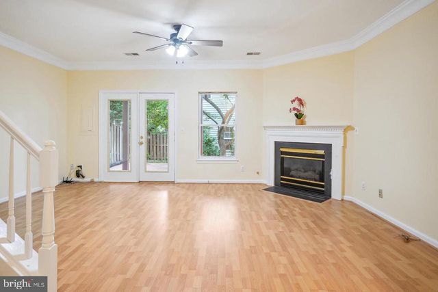 2557 JAMES MONROE CIR, Herndon, VA 20171