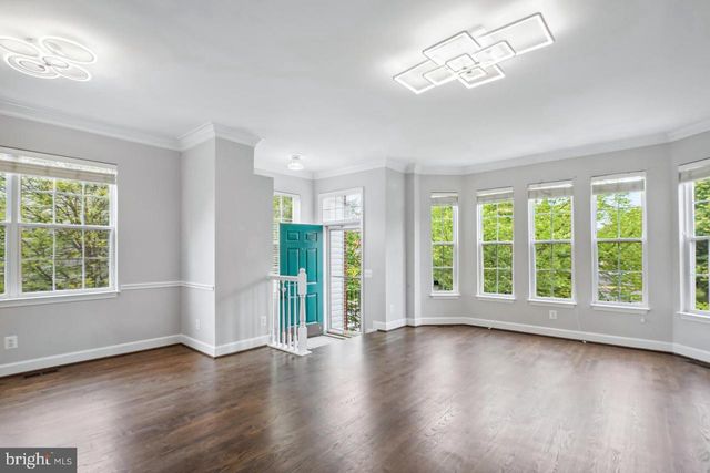 2557 JAMES MONROE CIR, Herndon, VA 20171