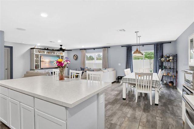 1033 AUGUSTUS DRIVE, Davenport, FL 33896