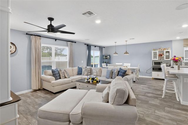 1033 AUGUSTUS DRIVE, Davenport, FL 33896