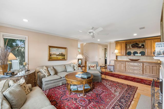 12 Marsh Island Lane, Isle Of Palms, SC 29451