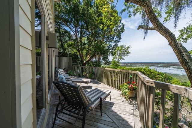 12 Marsh Island Lane, Isle Of Palms, SC 29451