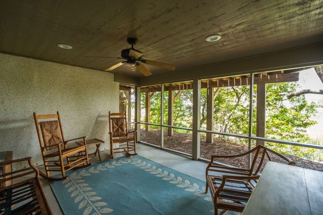 12 Marsh Island Lane, Isle Of Palms, SC 29451