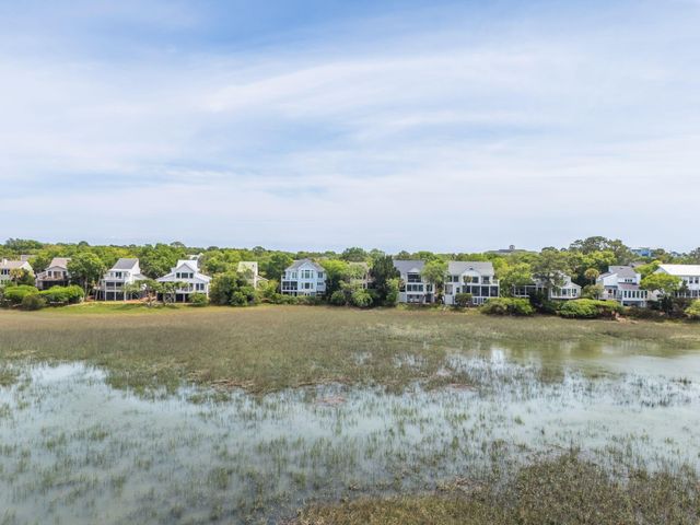 12 Marsh Island Lane, Isle Of Palms, SC 29451