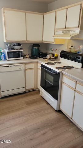 1110 Carlton Avenue 204, Raleigh, NC 27606