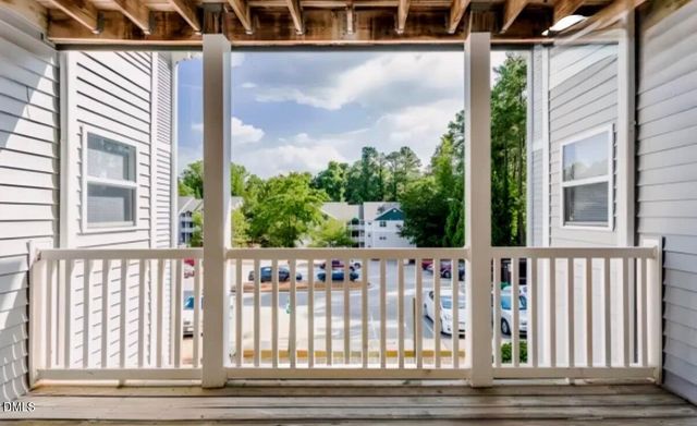1110 Carlton Avenue 204, Raleigh, NC 27606