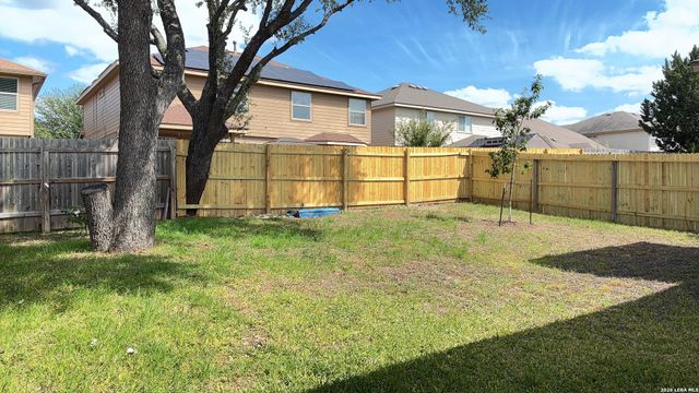 6754 Indian Ldg, San Antonio, TX 78253