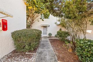 3267 39TH STREET S B, St Petersburg, FL 33711