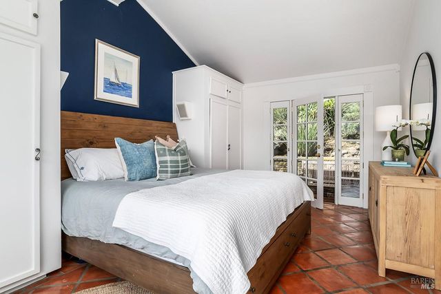 54 Hillside Ave, San Anselmo, CA 94960