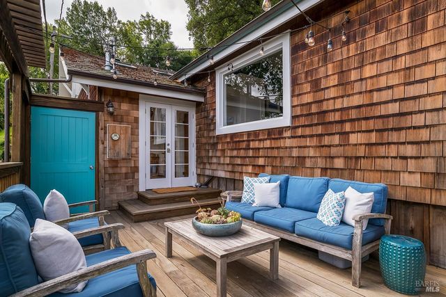 54 Hillside Ave, San Anselmo, CA 94960