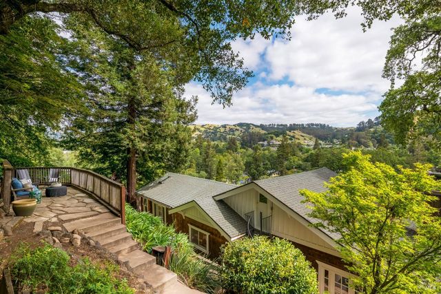 54 Hillside Ave, San Anselmo, CA 94960