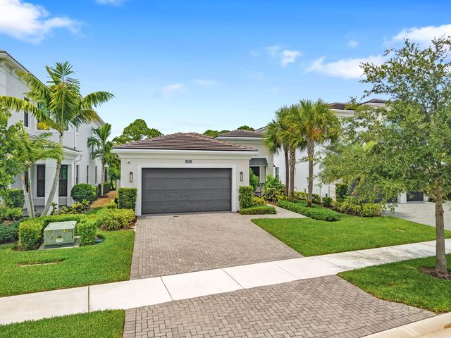 13502 Artisan Circle, Palm Beach Gardens, FL 33418