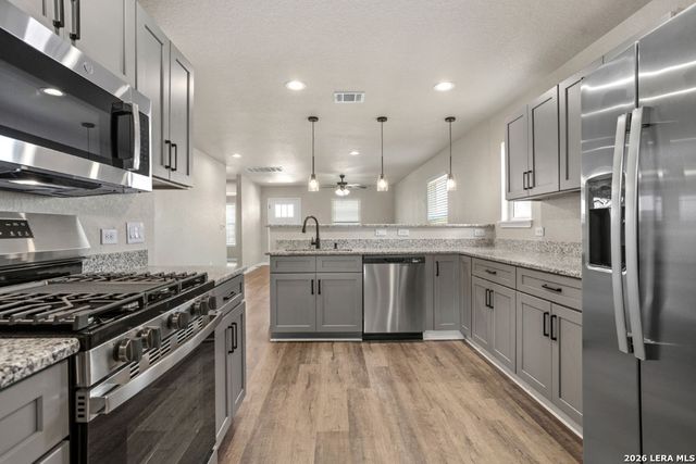 4719 VAQUERO CRK, Von Ormy, TX 78073