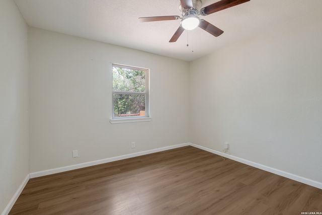 5214 MEADOW RISE ST, San Antonio, TX 78250