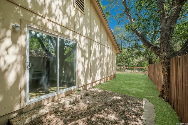 5214 MEADOW RISE ST, San Antonio, TX 78250