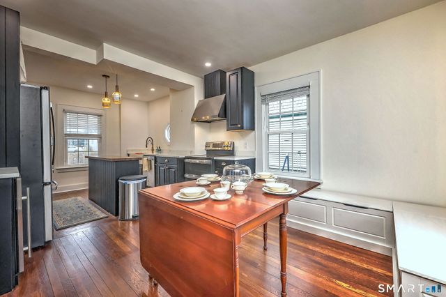 31 Darina Place, Milford, CT 06460