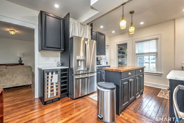 31 Darina Place, Milford, CT 06460