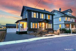 31 Darina Place, Milford, CT 06460