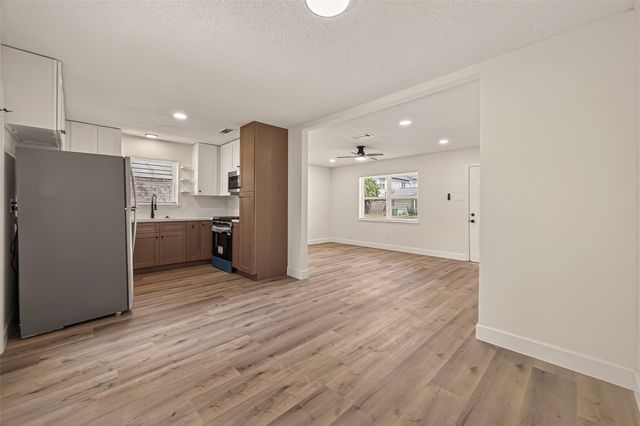 148 W Whitney Street, Houston, TX 77018