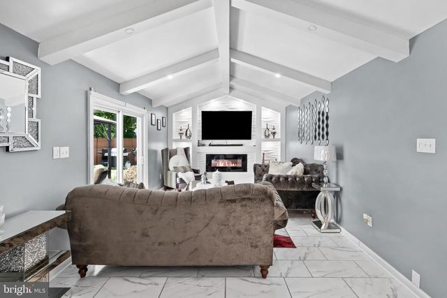 1945 W KORFF DR, Vineland, NJ 08360
