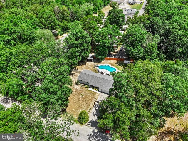 1945 W KORFF DR, Vineland, NJ 08360