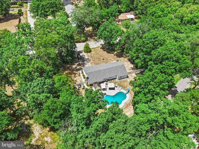 1945 W KORFF DR, Vineland, NJ 08360