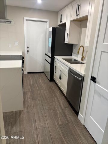 1320 S Pomeroy --, Mesa, AZ 85210