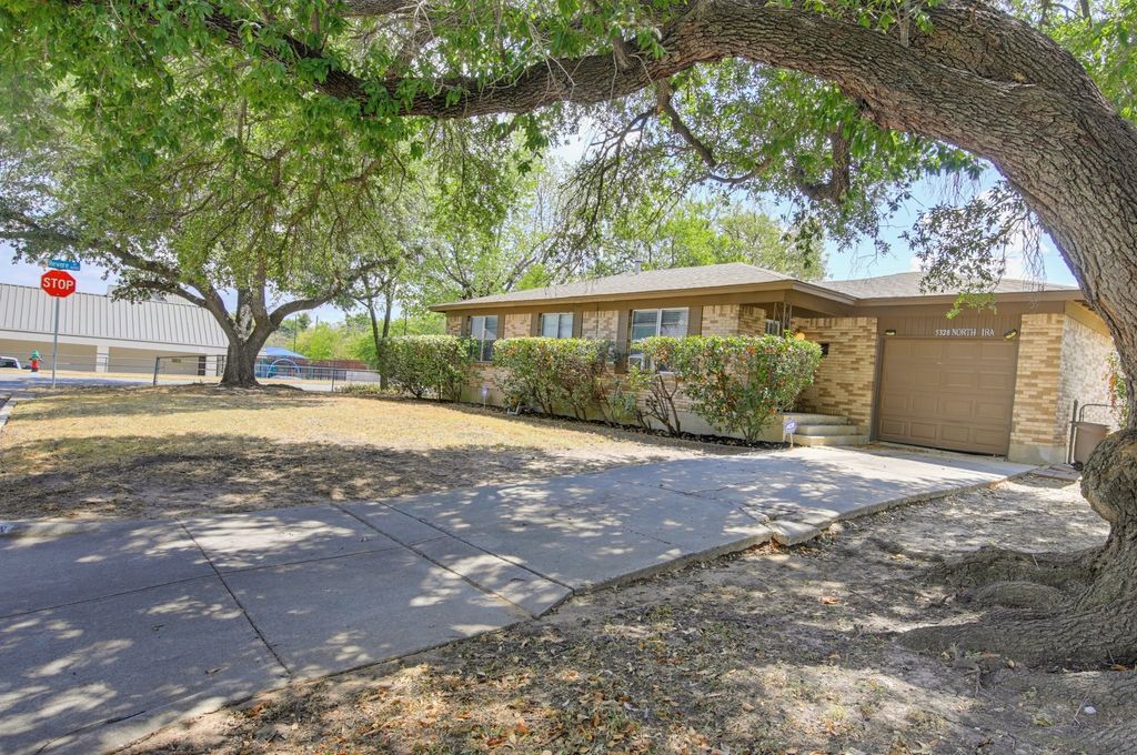5328 Ira Street N, Haltom City, TX 76117 — photo 2