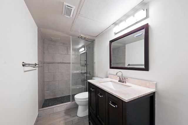 361 N Post Oak Lane 231, Houston, TX 77024