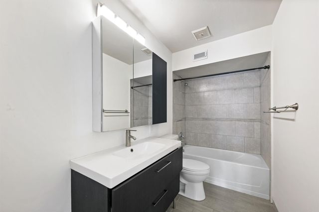 361 N Post Oak Lane 231, Houston, TX 77024