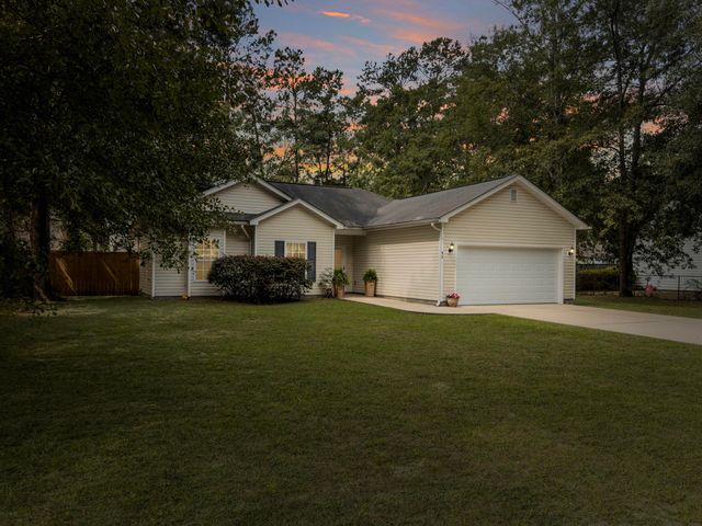417 Hazel Street, Walterboro, SC 29488