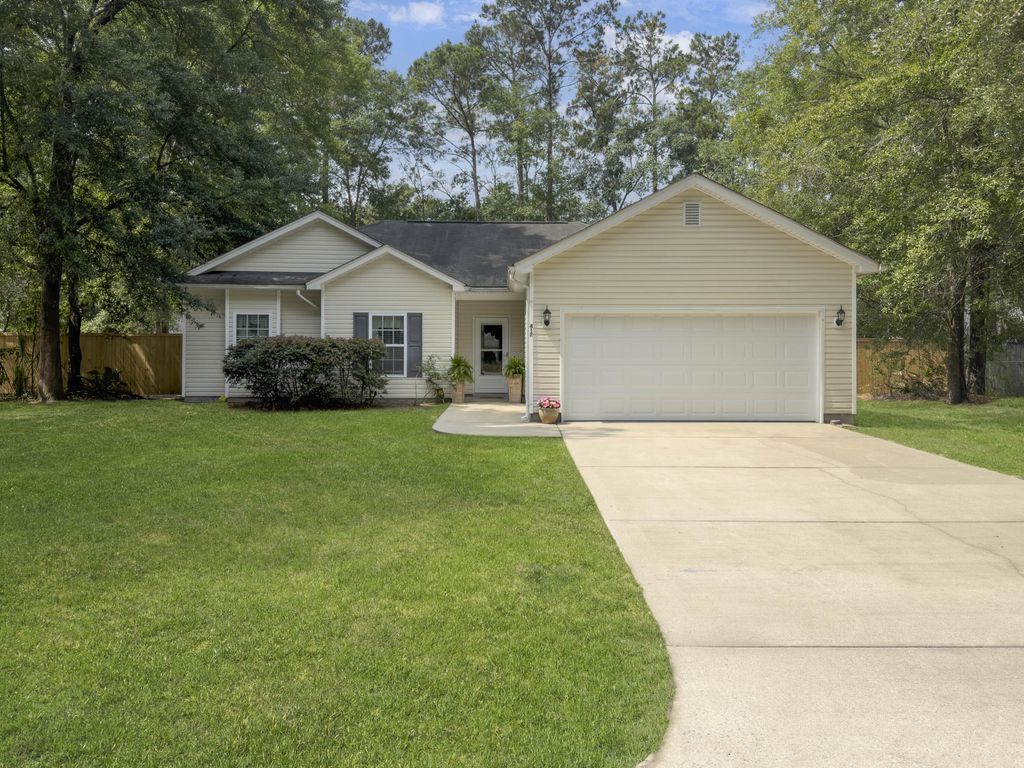417 Hazel Street, Walterboro, SC 29488