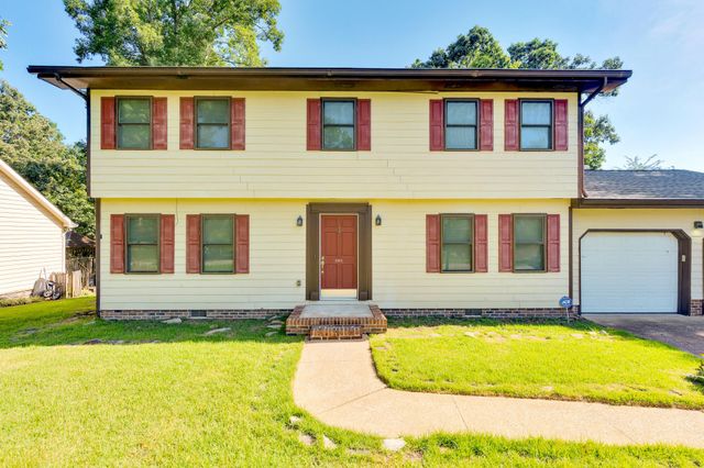 9415 Seasons Drive, Chattanooga, TN 37421
