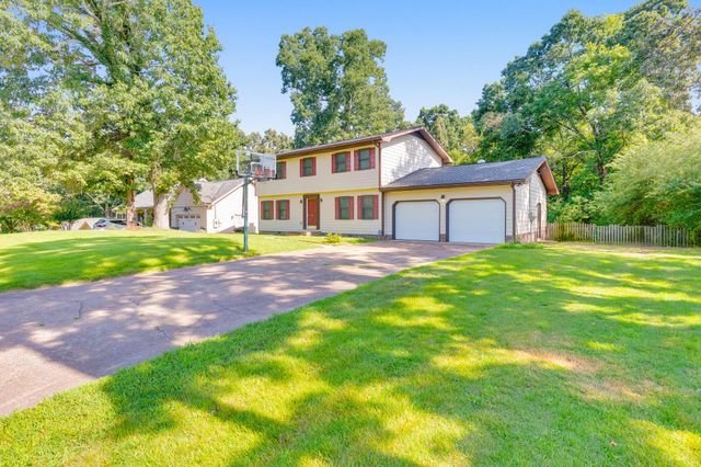 9415 Seasons Drive, Chattanooga, TN 37421