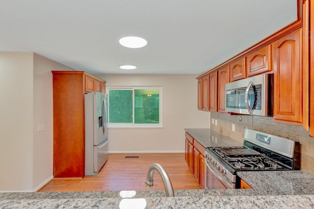 9415 Seasons Drive, Chattanooga, TN 37421