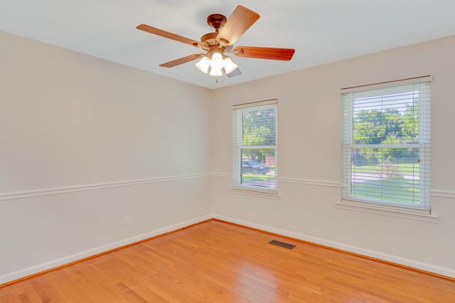 9415 Seasons Drive, Chattanooga, TN 37421