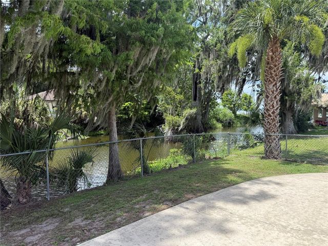 1141 COUNTY ROAD 457, Lake Panasoffkee, FL 33538