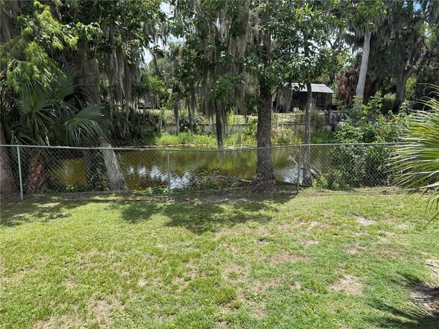 1141 COUNTY ROAD 457, Lake Panasoffkee, FL 33538
