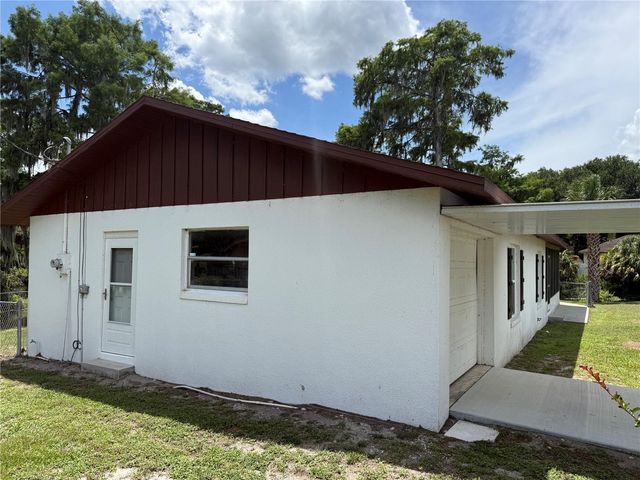 1141 COUNTY ROAD 457, Lake Panasoffkee, FL 33538