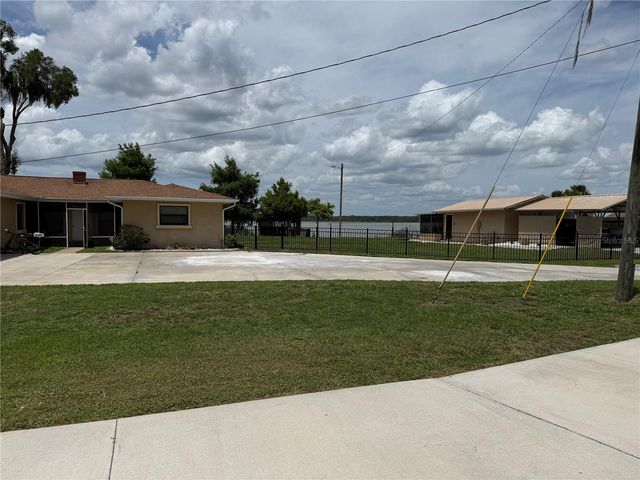 1141 COUNTY ROAD 457, Lake Panasoffkee, FL 33538