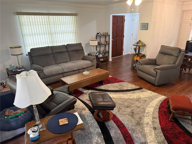 1141 COUNTY ROAD 457, Lake Panasoffkee, FL 33538